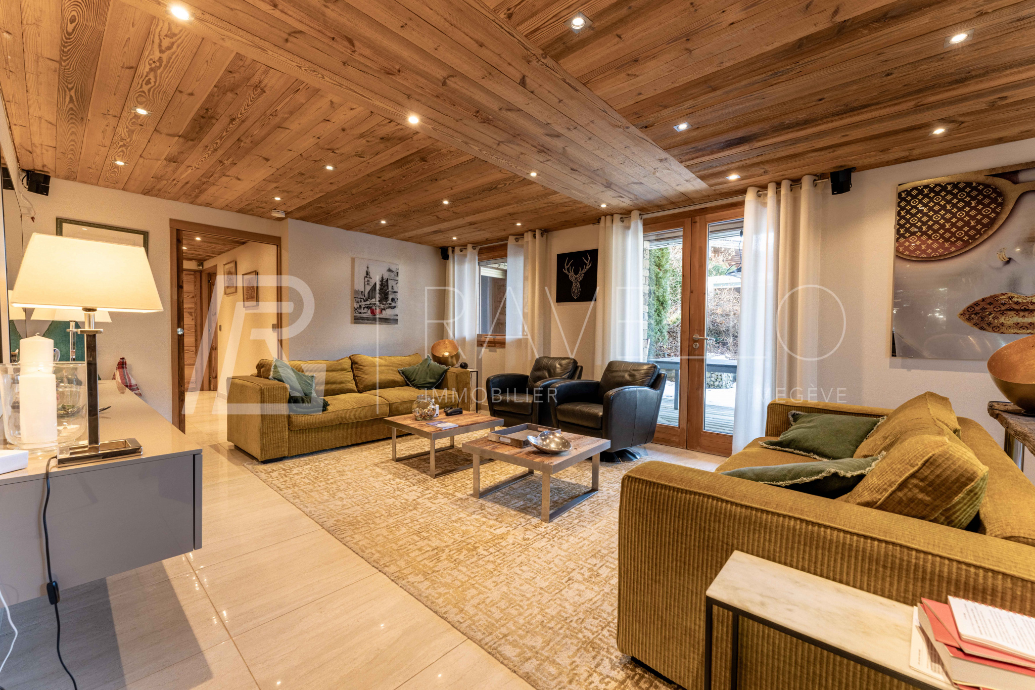 Photo of Megève center - Luxurious renovated apartment in a chalet