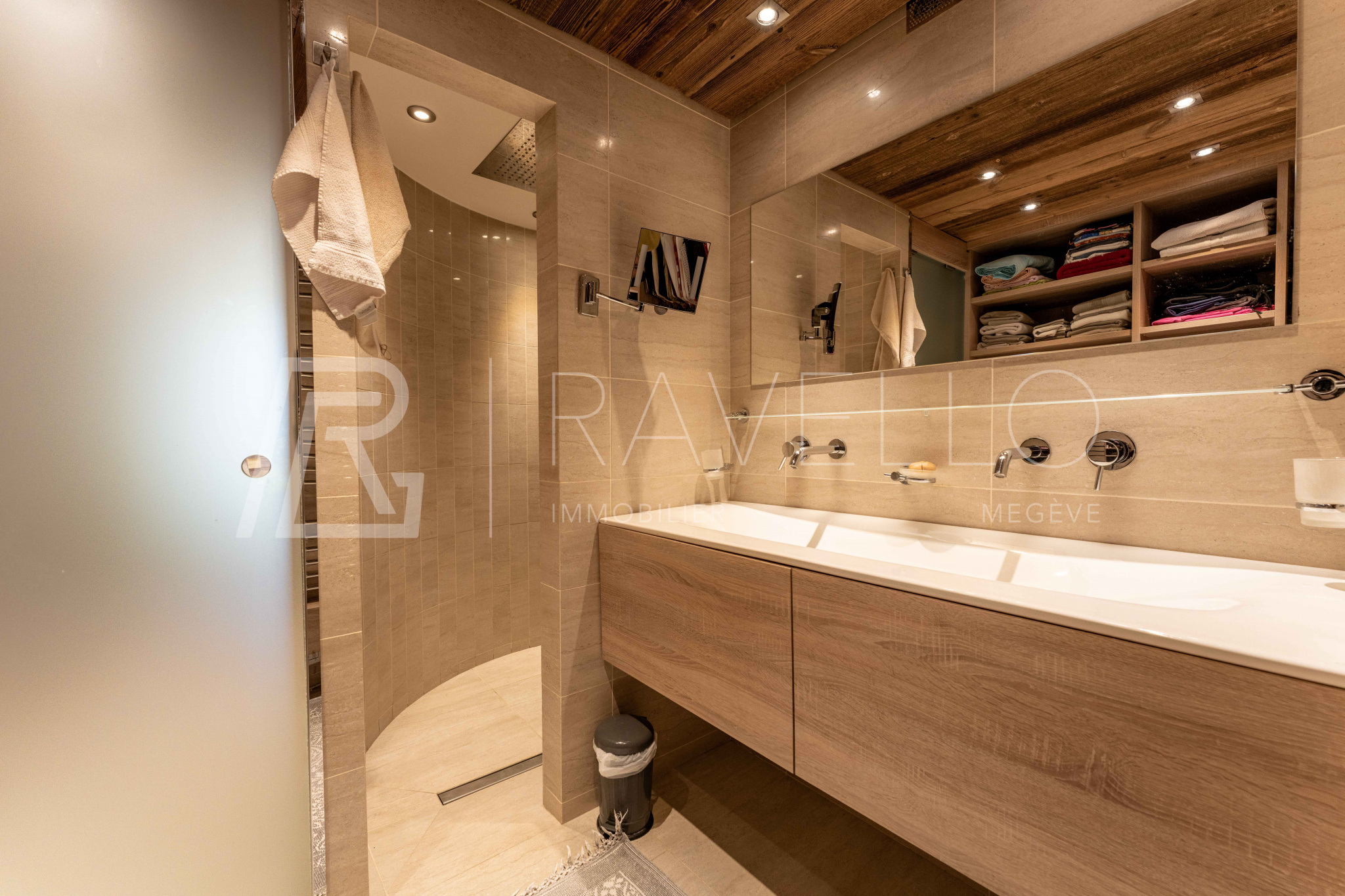 Photo of Megève center - Luxurious renovated apartment in a chalet