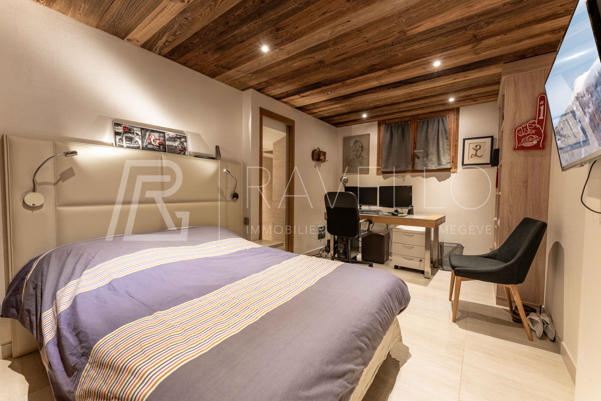 Photo of Megève center - Luxurious renovated apartment in a chalet