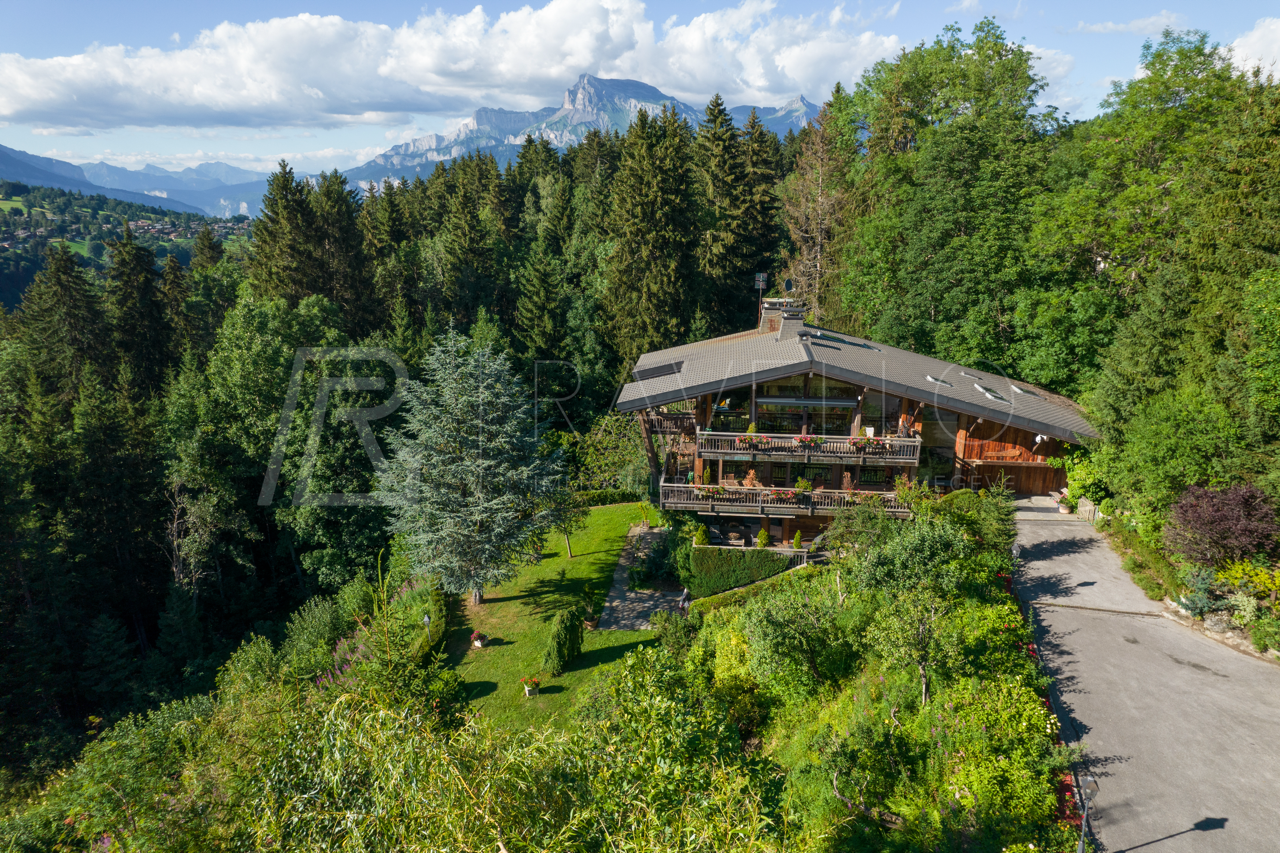 Demi-Quartier - Property for sale with 5 bedrooms Accommodation in Megeve